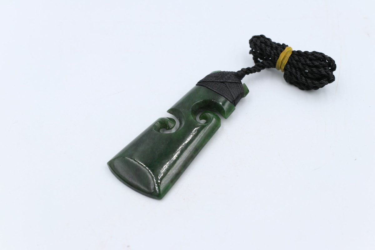 New Zealand Greenstone Toki Koru HPFF75K