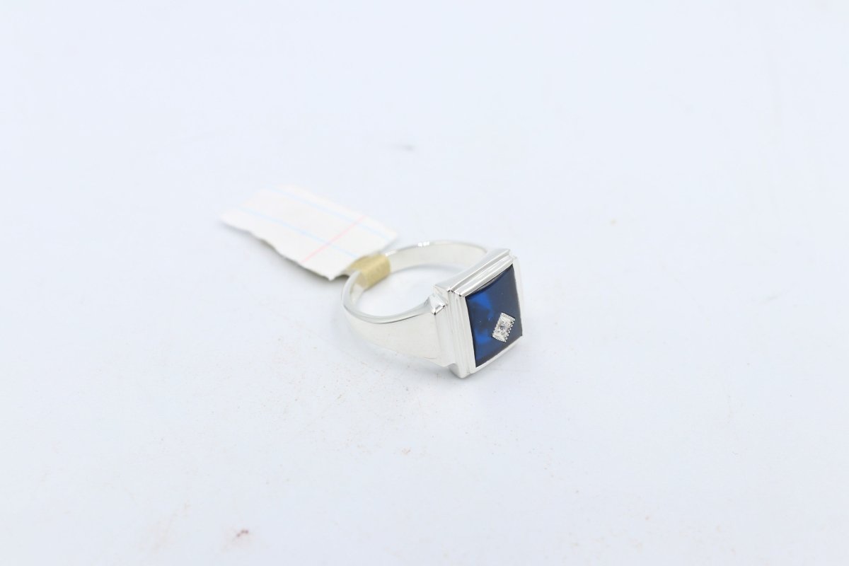 Stg Silver Mens Ring with Syn Blue Spinal