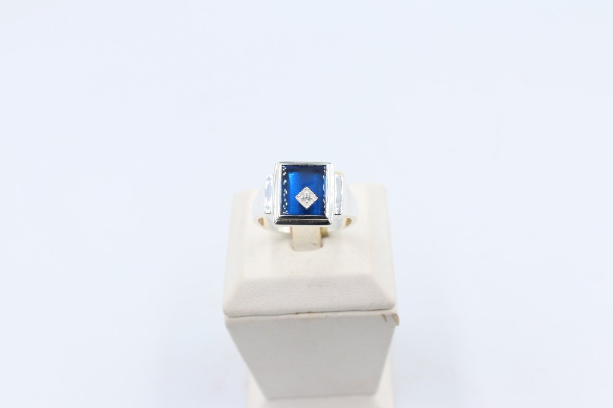 Stg Silver Mens Ring with Syn Blue Spinal