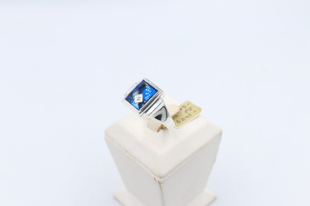 Stg Silver Mens Ring with Syn Blue Spinal