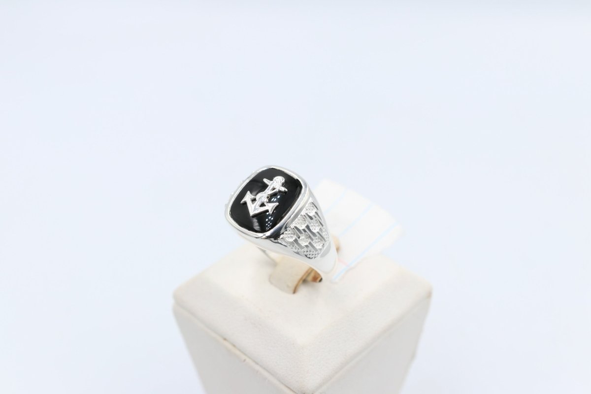 Stg Silver Mens Ring with Black Onyx  & silver Anchor