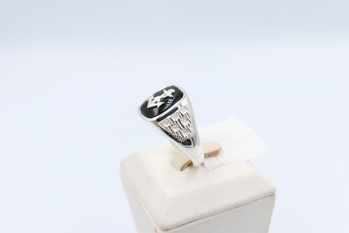 Stg Silver Mens Ring with Black Onyx  & silver Anchor