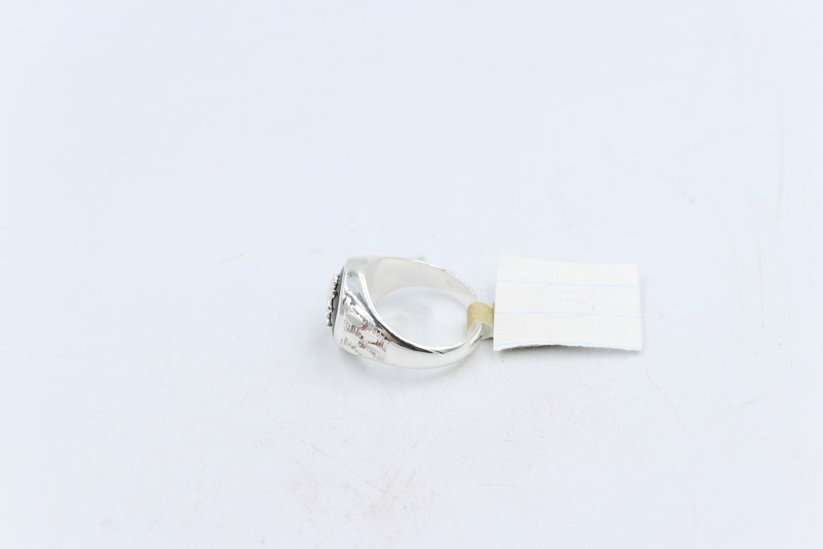 Stg Silver Mens Onyx ring with Stg silver Lion