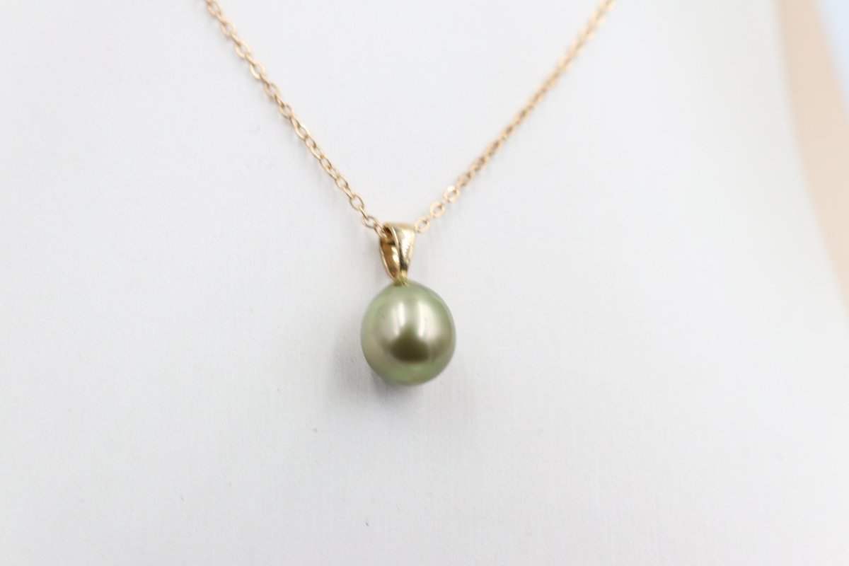 9ct Gold set Tahitian Pearl Pendent 10mm