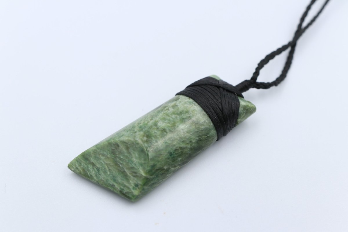 New Zealand Greenstone Hei Toki Kahurangi Stone