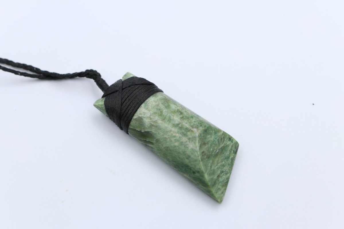 New Zealand Greenstone Hei Toki Kahurangi Stone