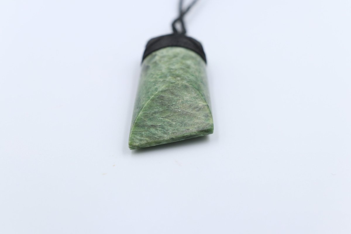 New Zealand Greenstone Hei Toki Kahurangi Stone