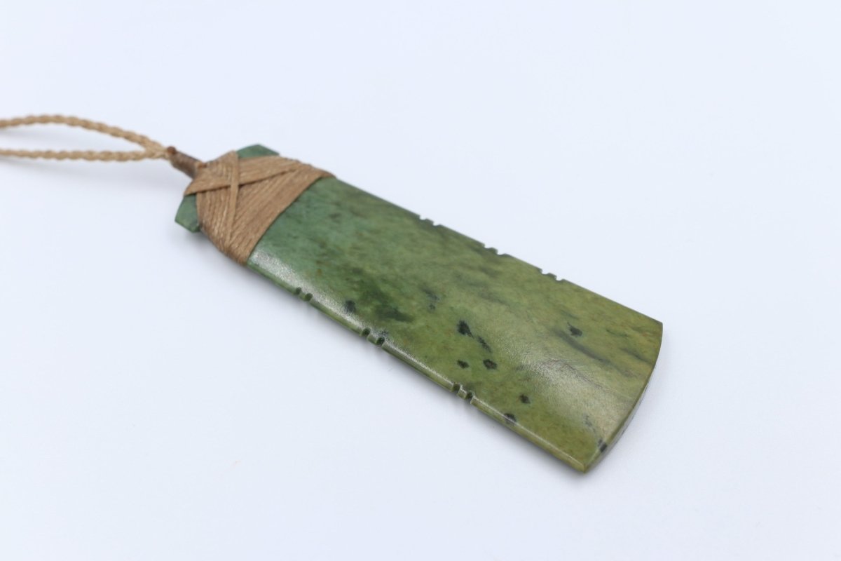 New Zealand Greenstone Hei Toki Raukaraka Stone