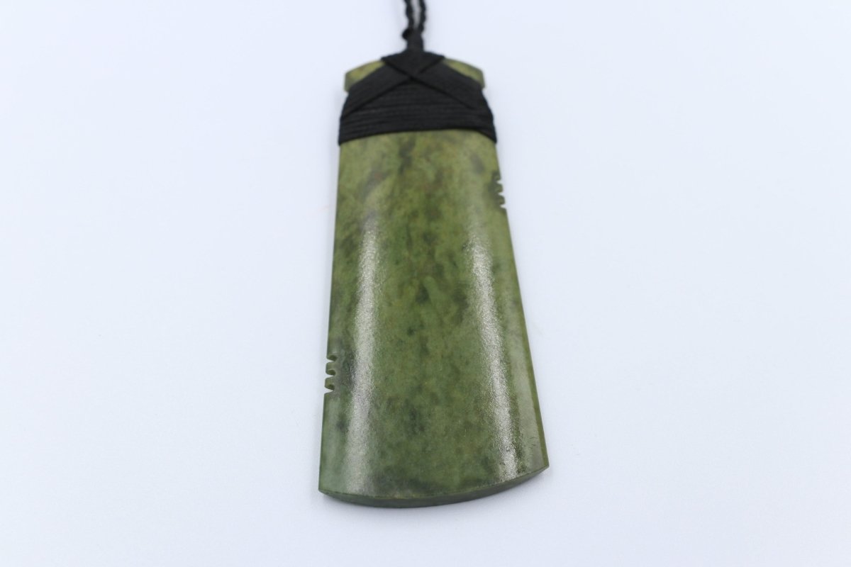 New Zealand Greenstone Hei Toki Raukaraka Stone