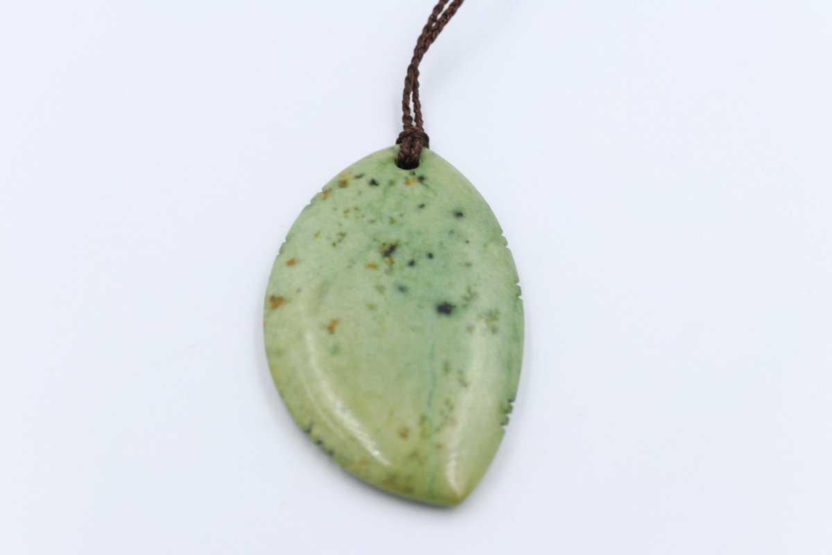 New Zealand Greenstone Rei Niho Raukaraka Stone