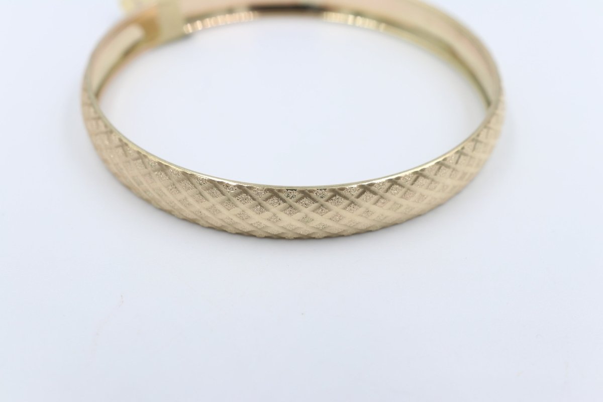 9ct Gold Fancy satin & Diamond Cut Crossover  Bangle 10mm