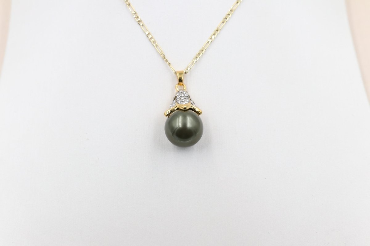 18ct Gold Plated Faux Pearl Pendent