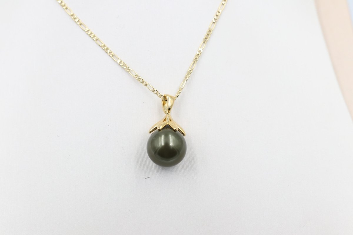 18ct Gold Plated Faux Pearl Pendent