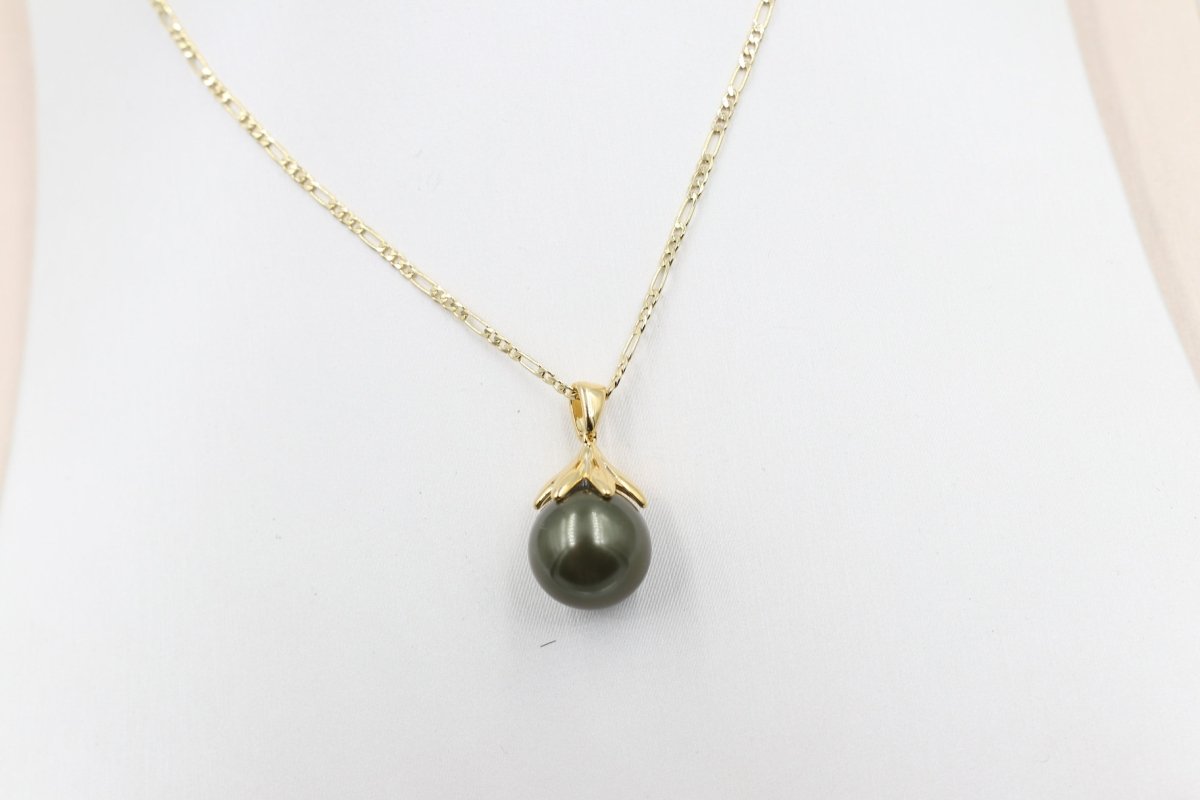 18ct Gold Plated Faux Pearl Pendent