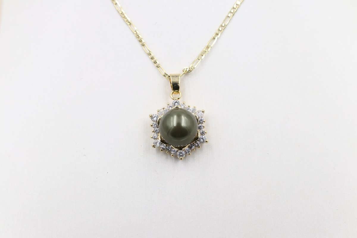 18ct Gold Plated Faux Pearl Pendent