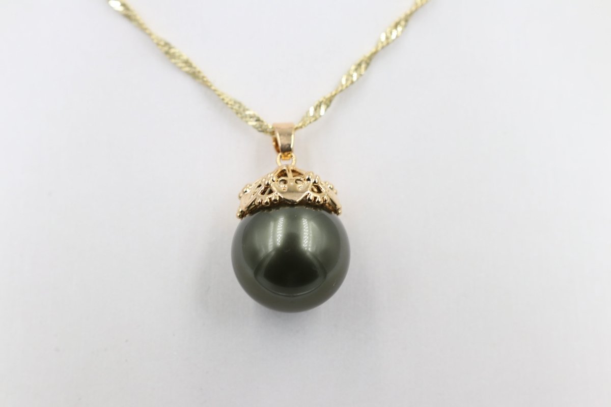 18ct Gold Plated Faux Pearl Pendent