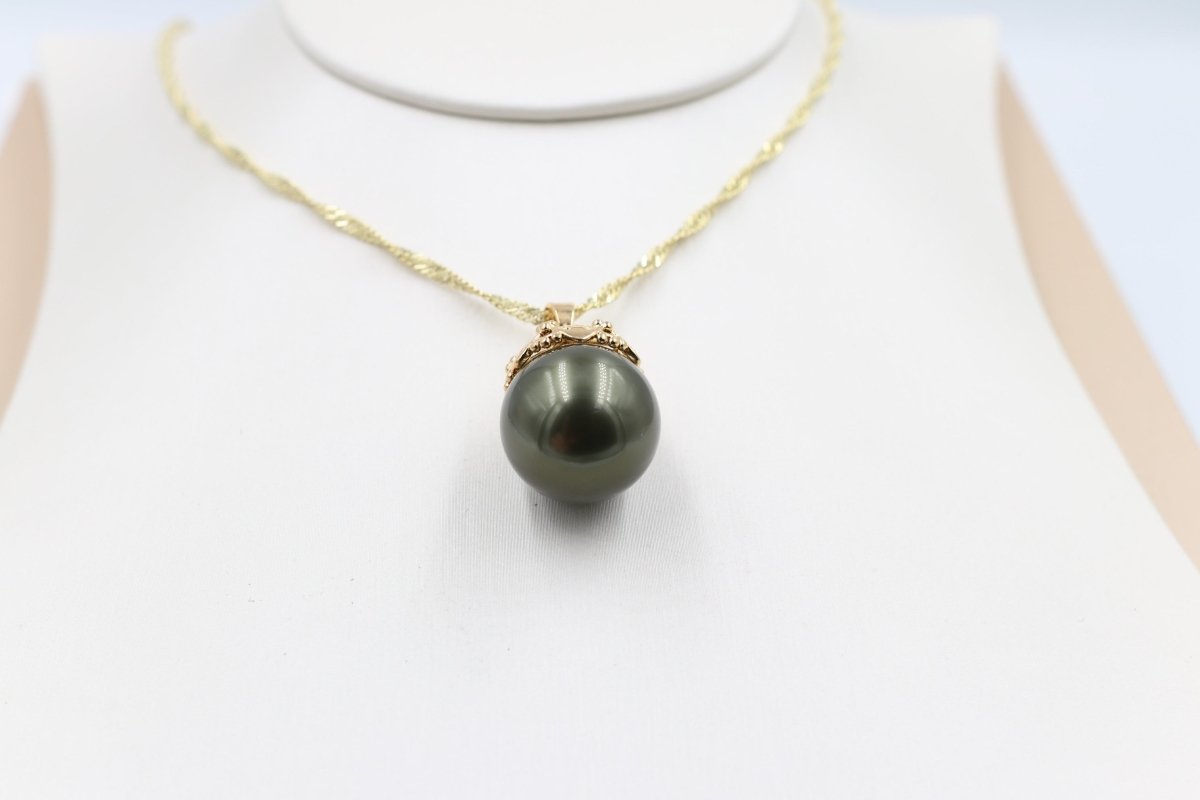 18ct Gold Plated Faux Pearl Pendent