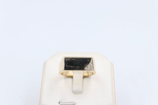 9ct Gold Solid Spectrum and Diamond set ring