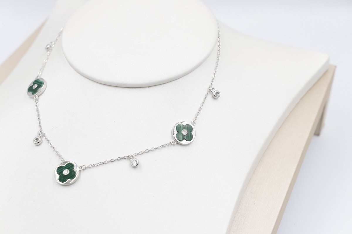 Stg Silver Necklace with Green Motif IRA14