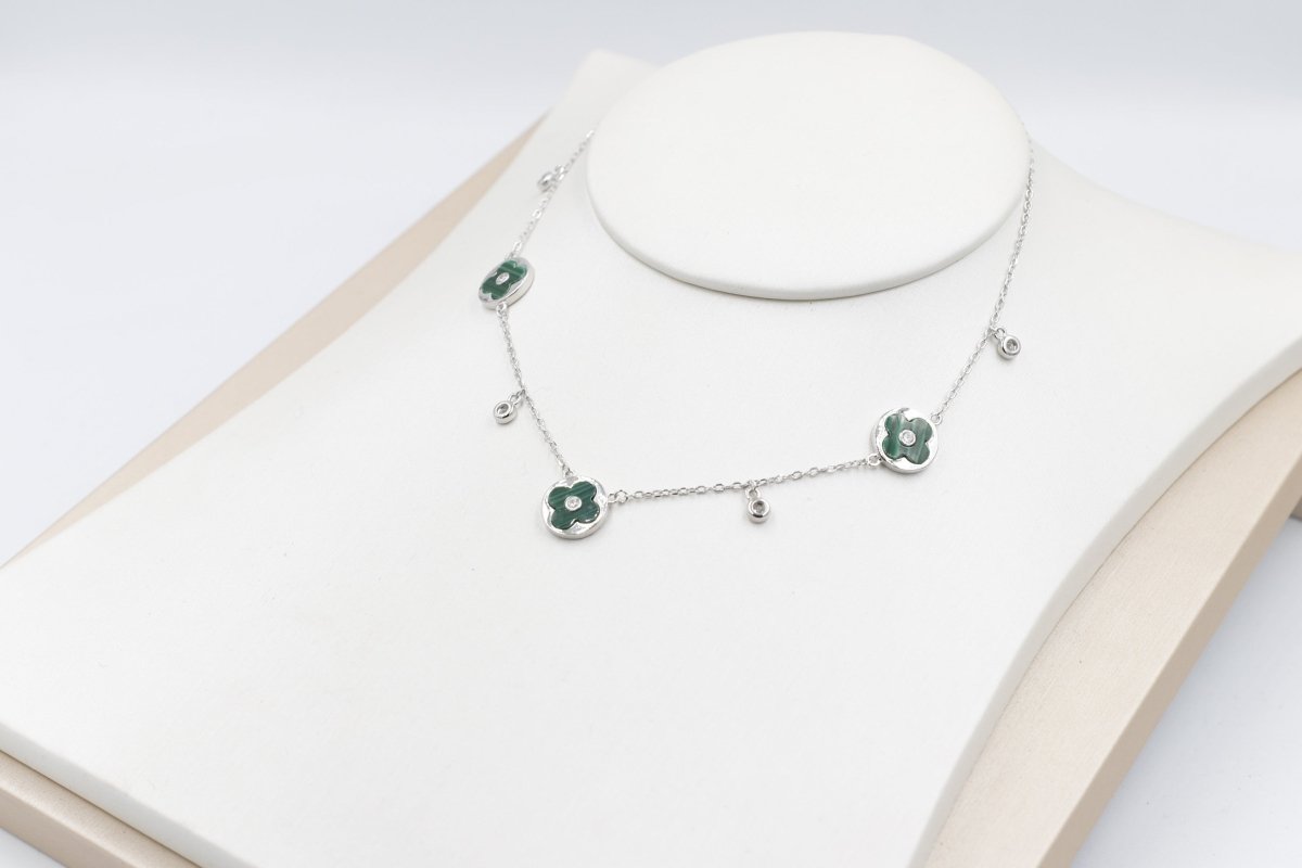Stg Silver Necklace with Green Motif IRA14