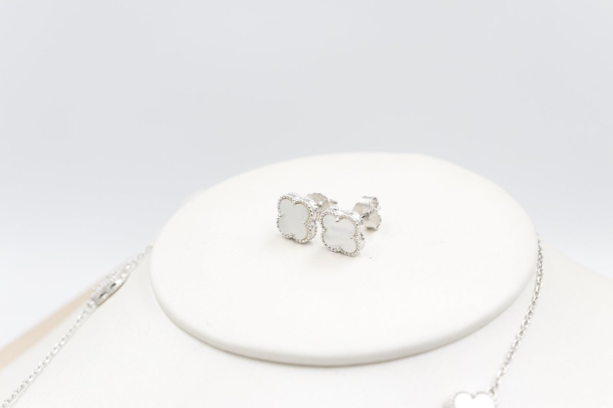 Stg Silver Necklace and Earring set with white Motif IRA01
