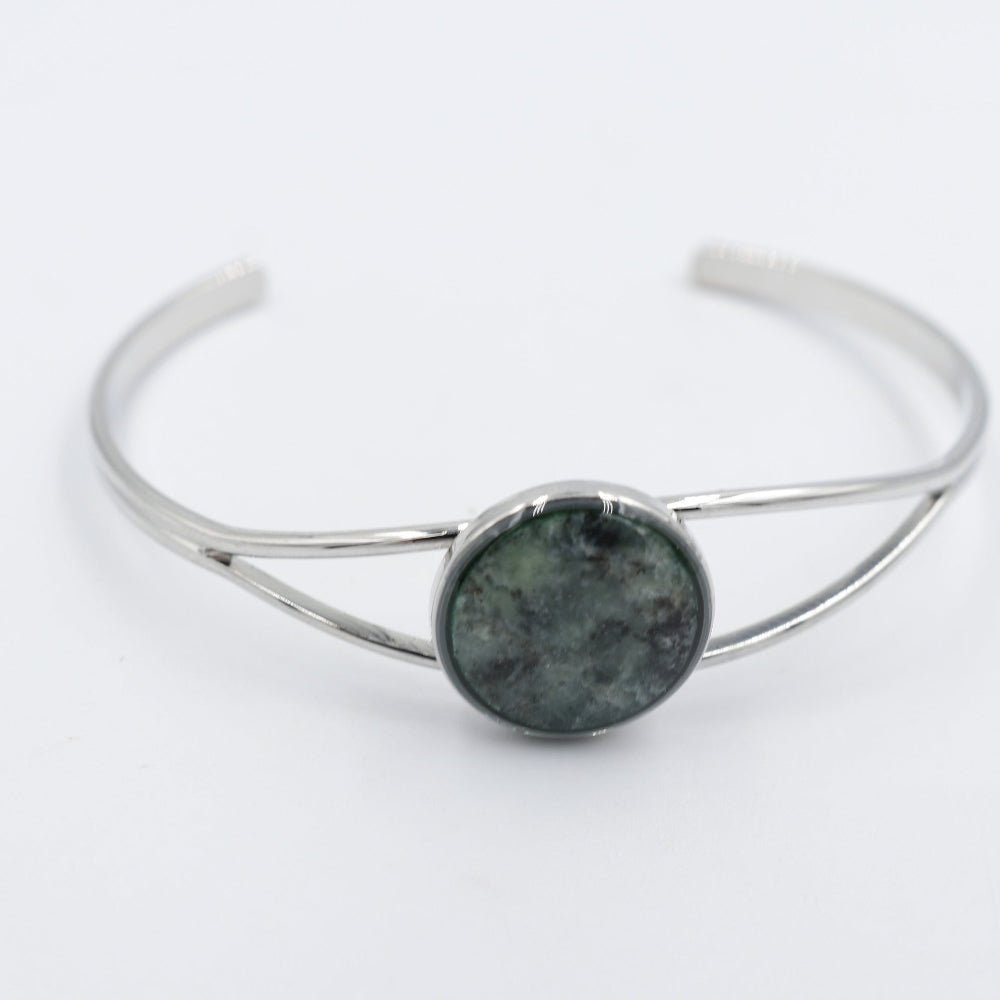 New Zealand Greenstone Silver Plated Bangle BBJ4204BG