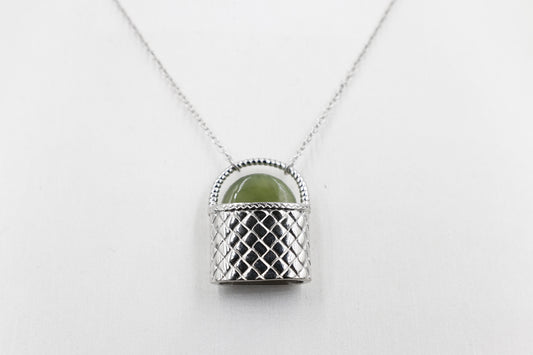 Stg Silver Kete Pendent with Greenstone XP112