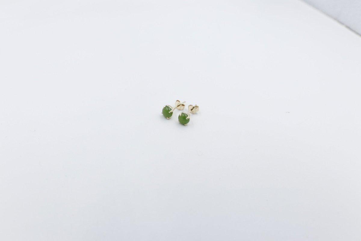 9ct Gold Set New Zealand Greenstone Studs SYE1803