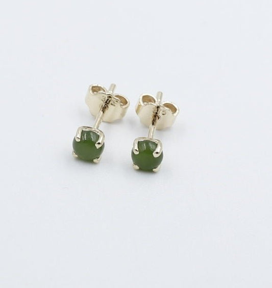 9ct Gold Set New Zealand Greenstone 4mm Studs SYE445
