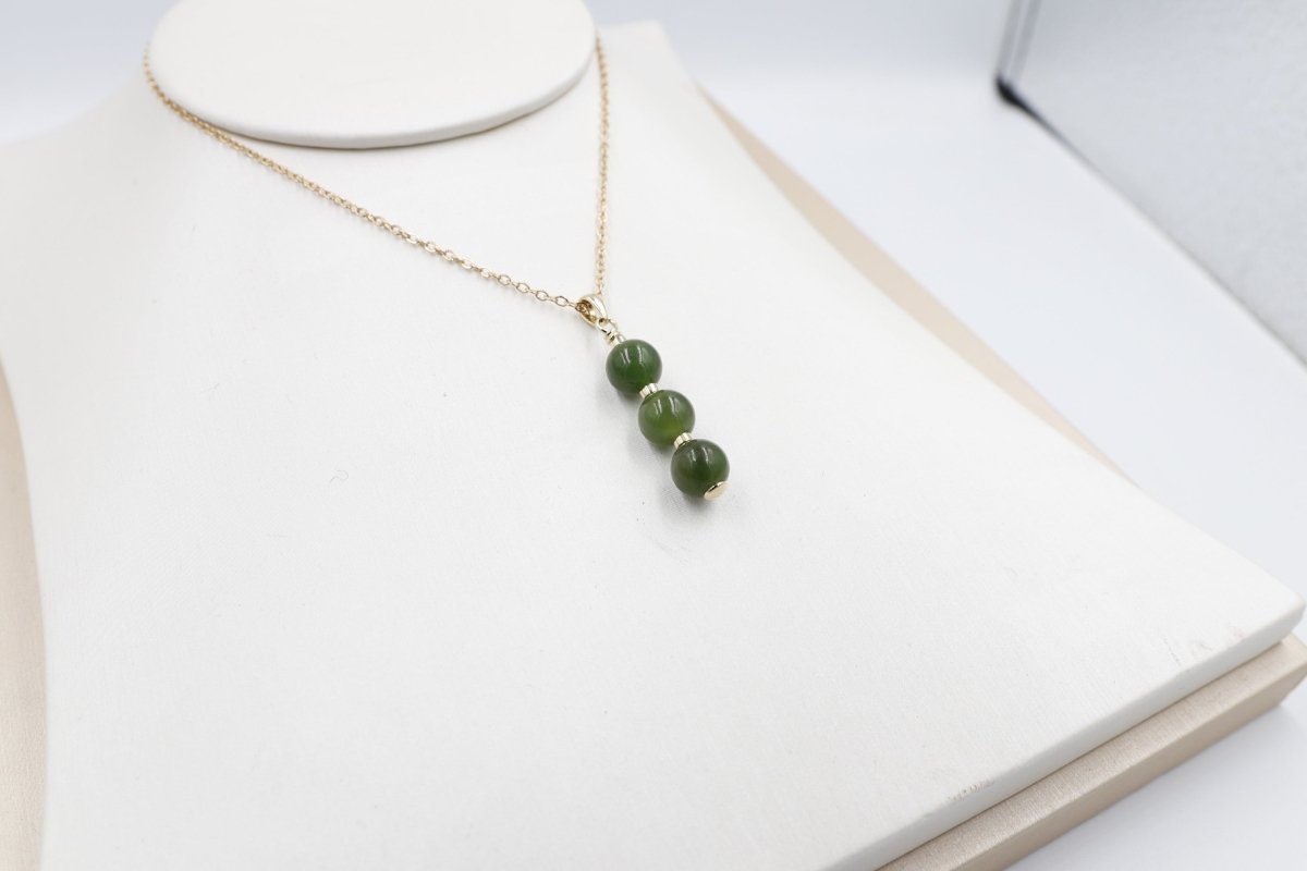 9ct Gold Set New Zealand Greenstone Pendent SYP3716G