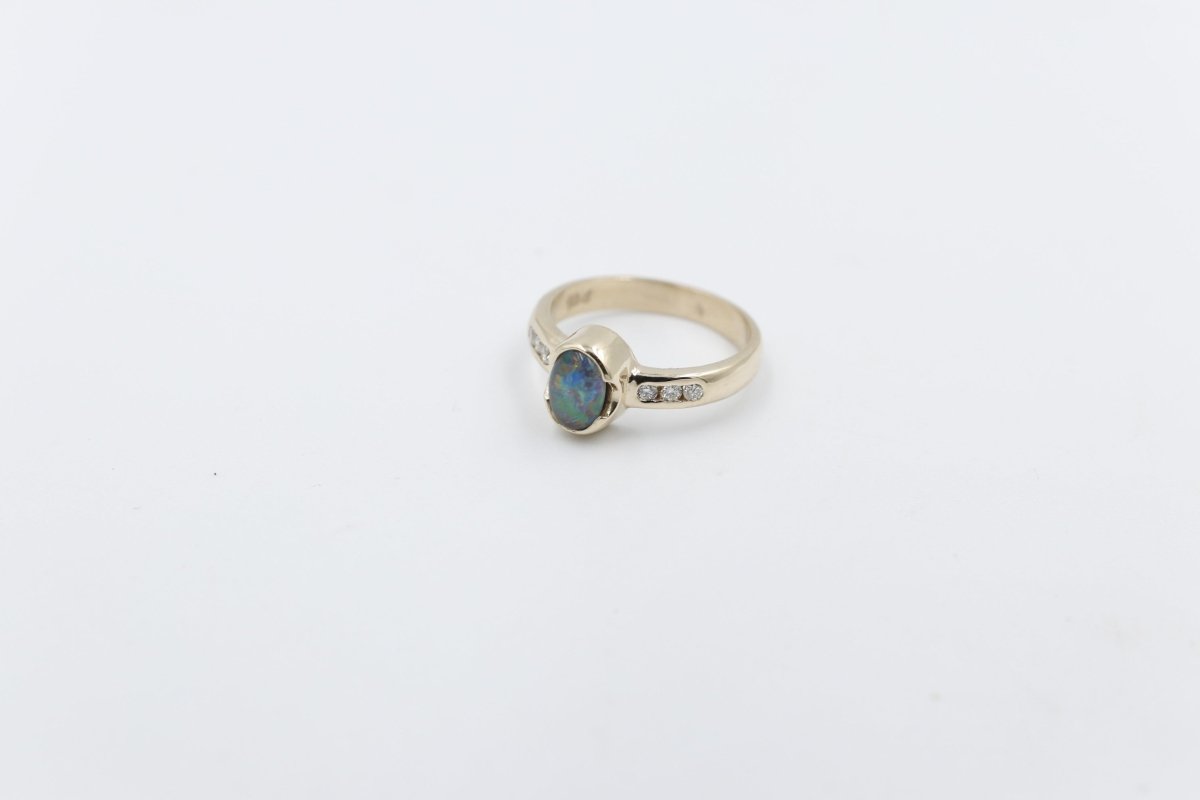 9ct Gold Opal Ring ALX17