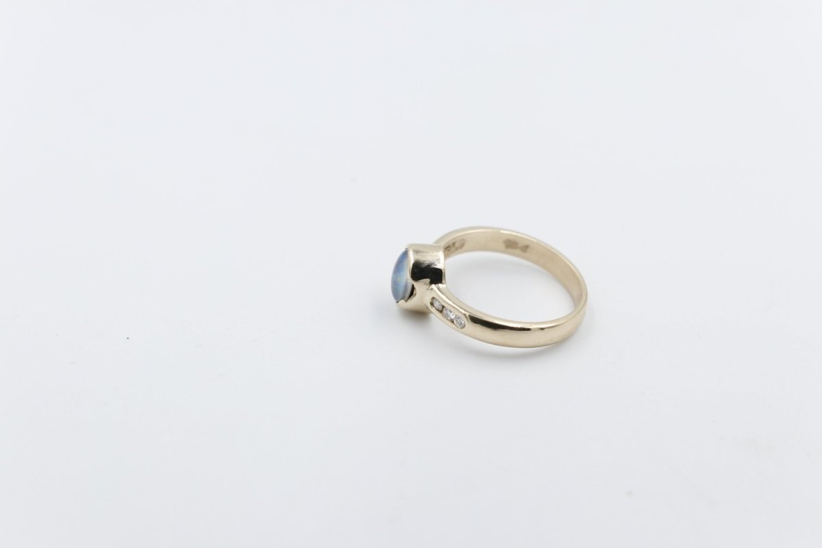 9ct Gold Opal Ring ALX17