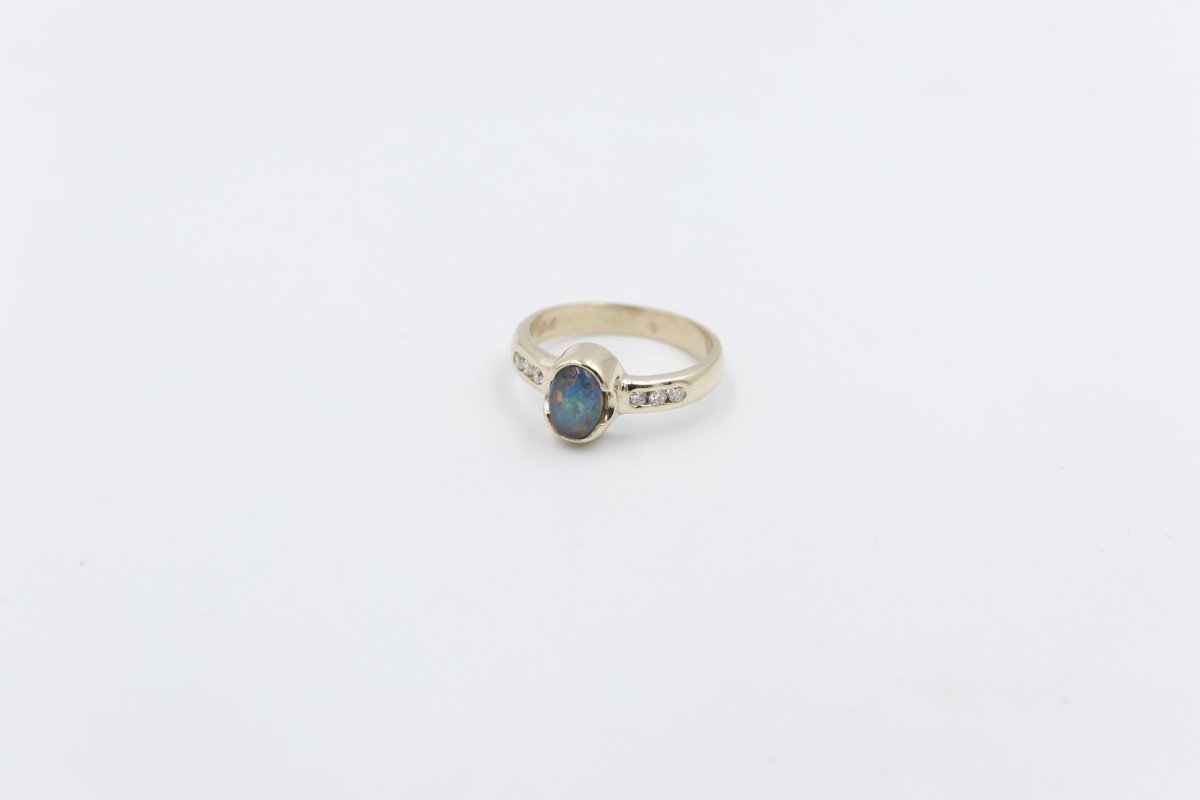 9ct Gold Opal Ring ALX17