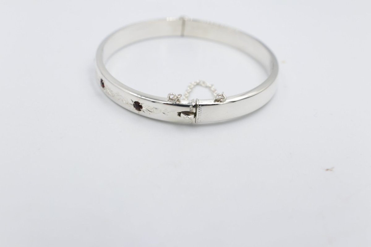 Sterling Silver Snap Bangle with Garnet