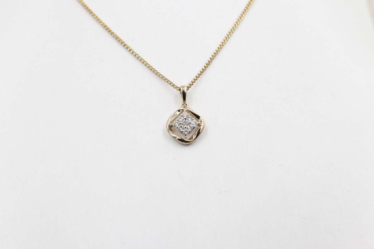 10K Gold Diamond Pendent TDW 0.15ct