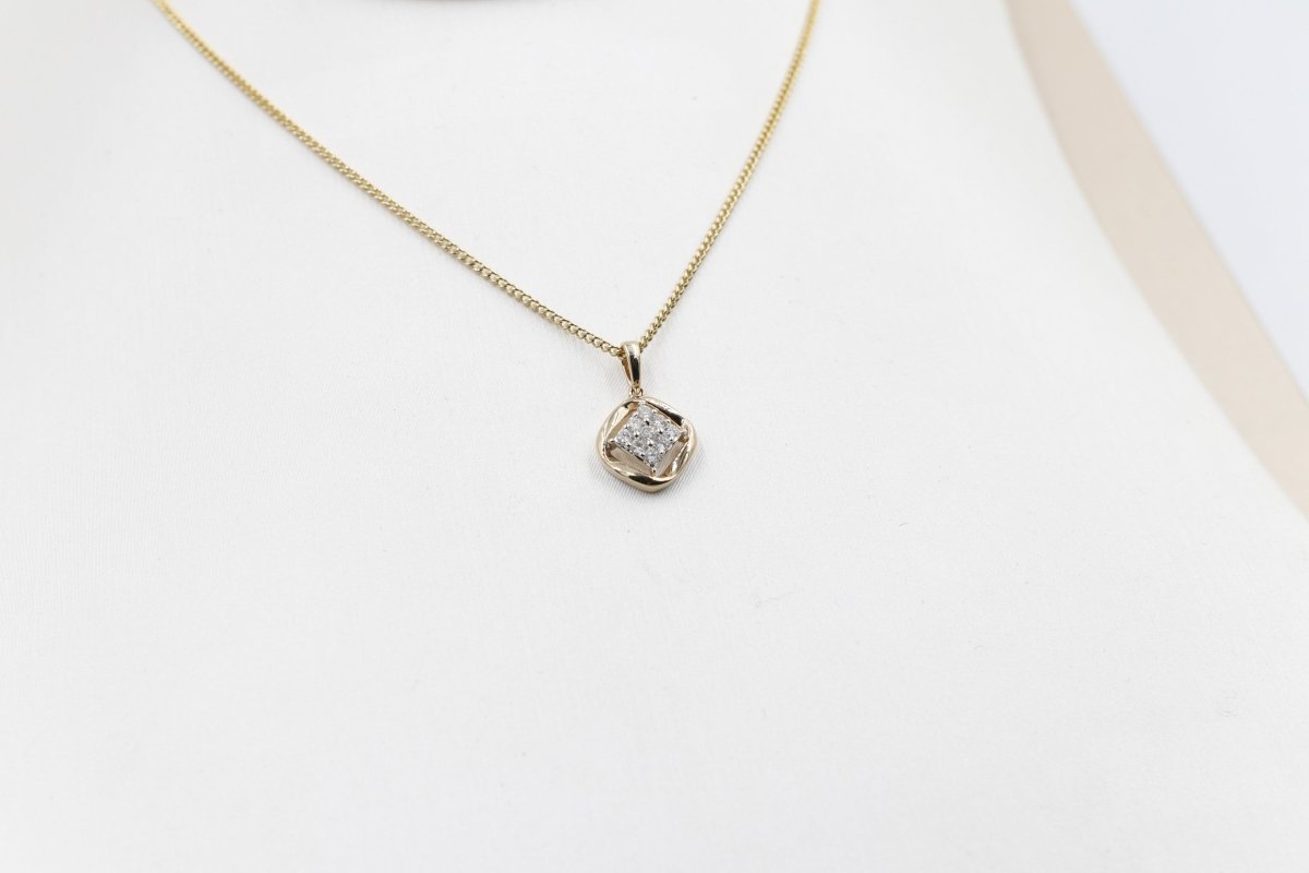 10K Gold Diamond Pendent TDW 0.15ct