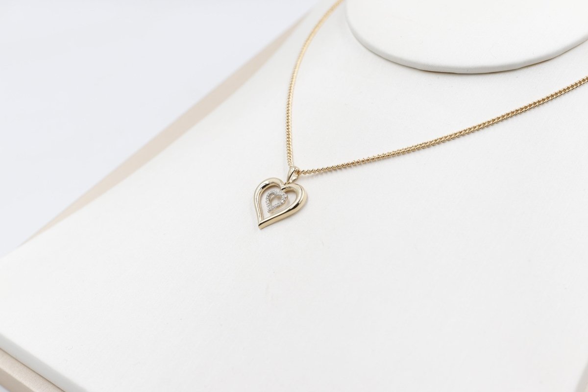 10K Gold Diamond Heart Pendent