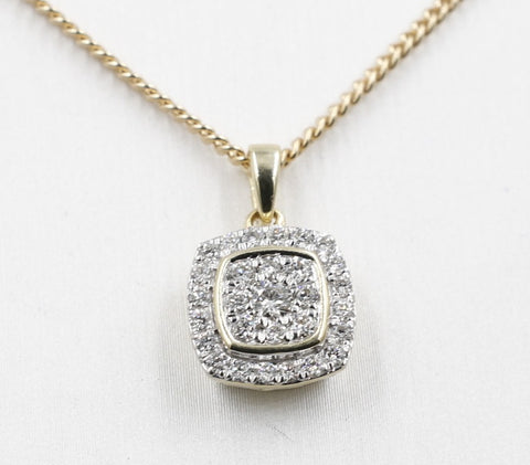 10K Gold Diamond Cluster Pendent 0.40ct