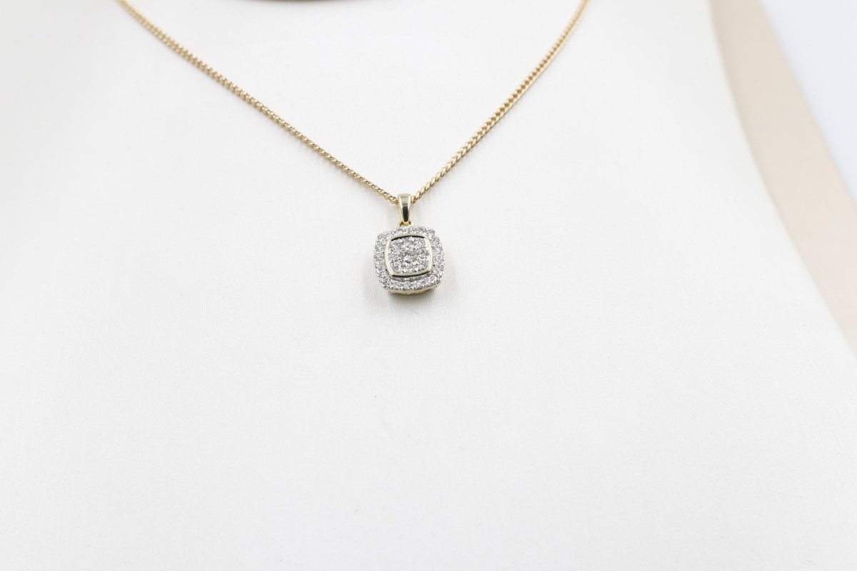 10K Gold Diamond Cluster Pendent 0.40ct