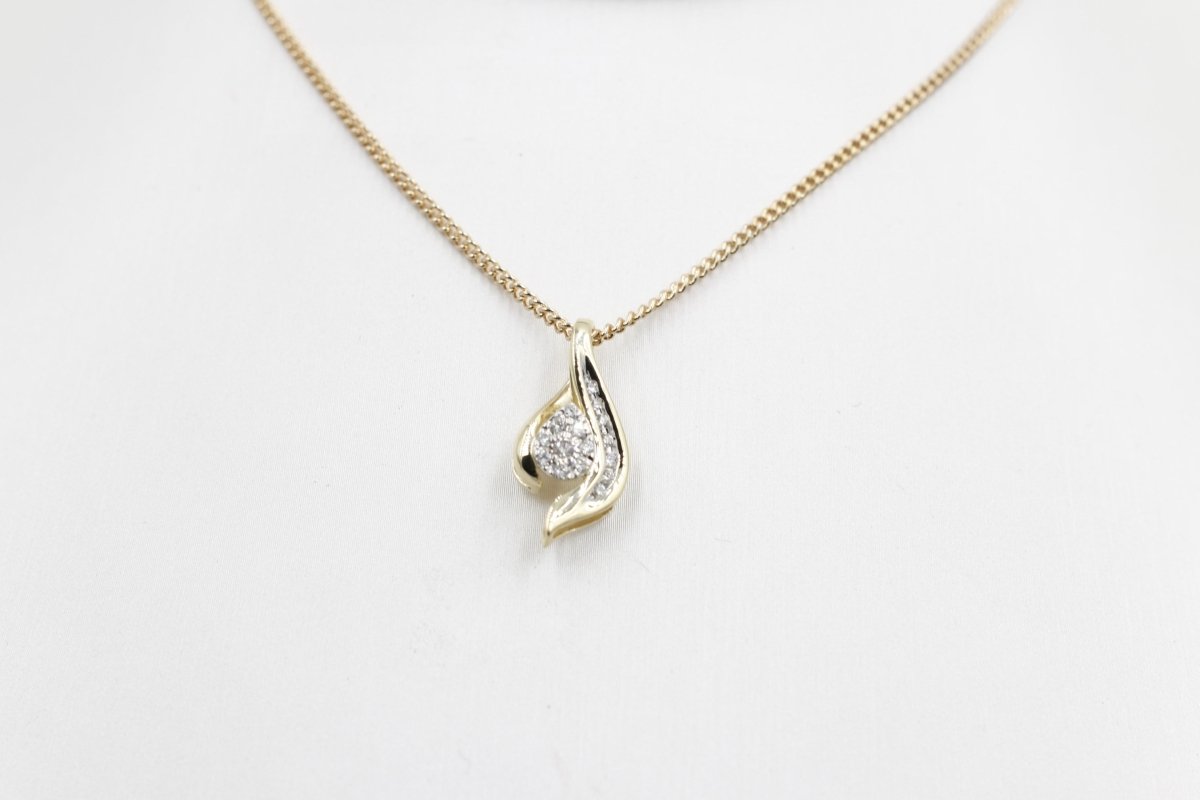 10K Gold Diamond Pendent