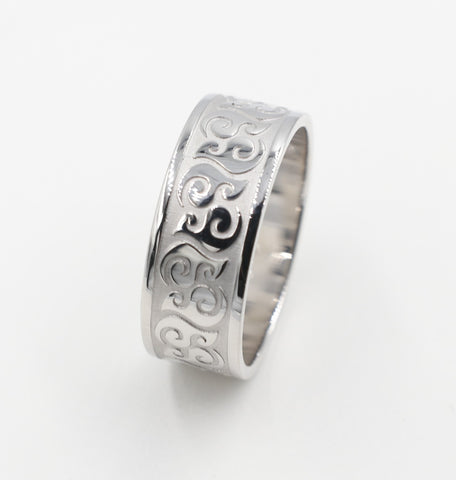 Stg Silver Band with Maori design 9mm wide FR5244S