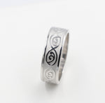 Stg Silver Band with Maori design 7mm FR5250S