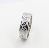Stg Silver Band with Maori design 7mm FR5250S