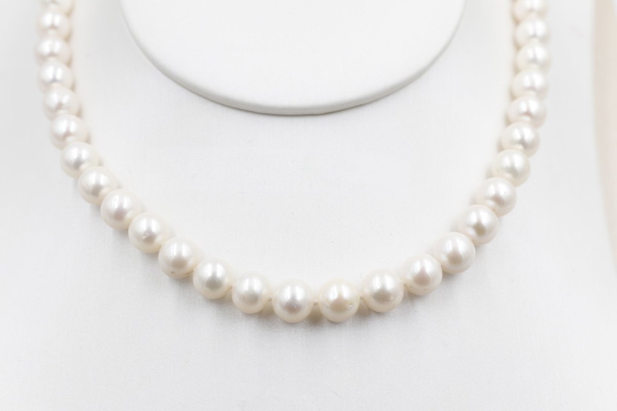 Fresh water Pearl Necklet with stg Clasps 8 to 8.5mm 382.2775AAX