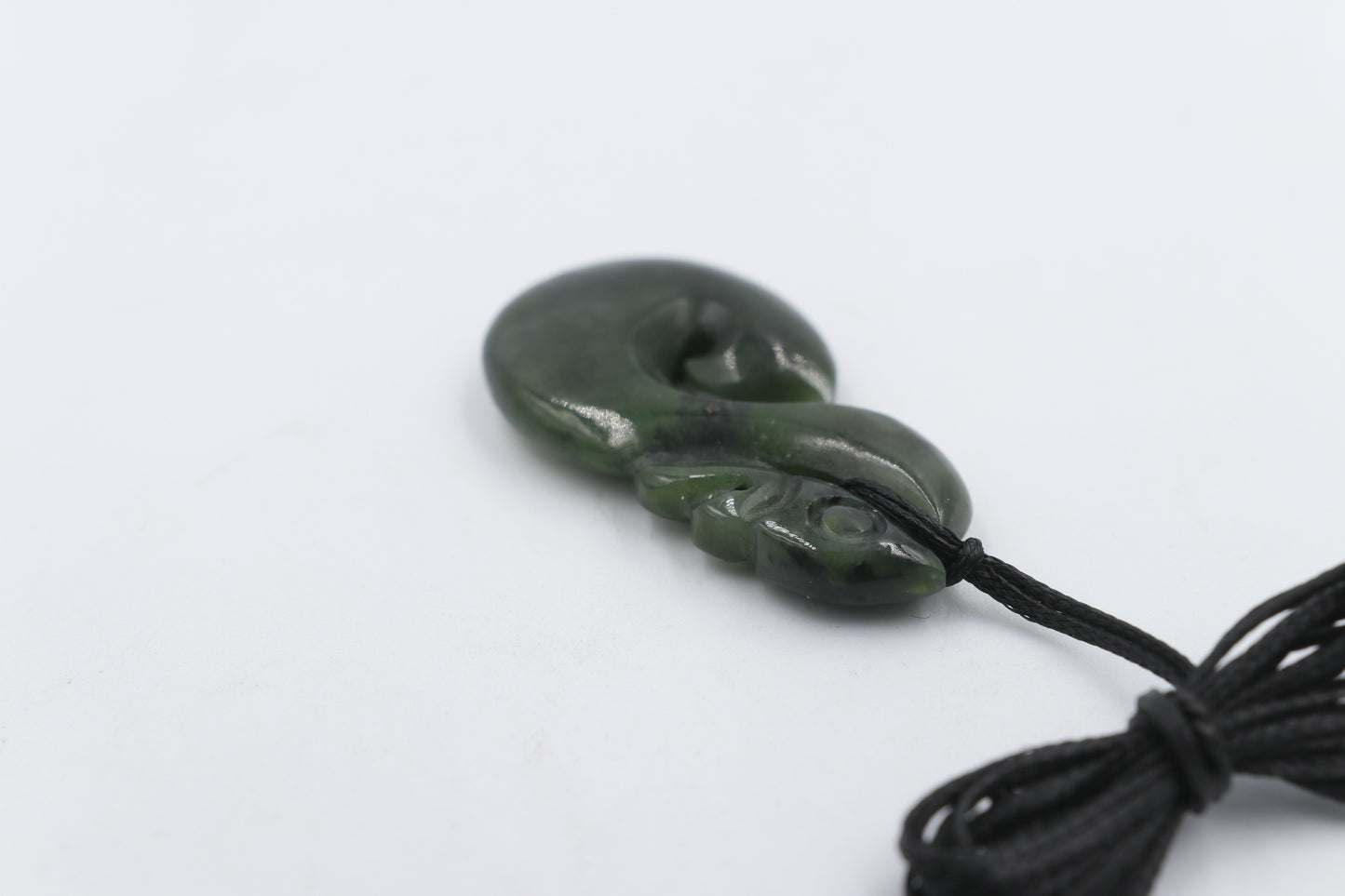 New Zealand Greenstone Manaia HPN513