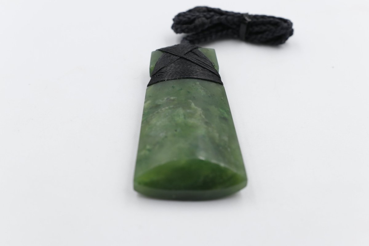 New Zealand Greenstone Toki GC029