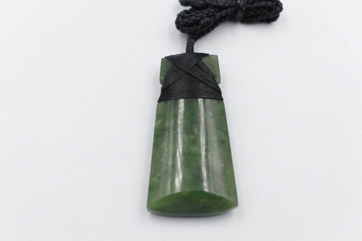 New Zealand Greenstone Toki GC029