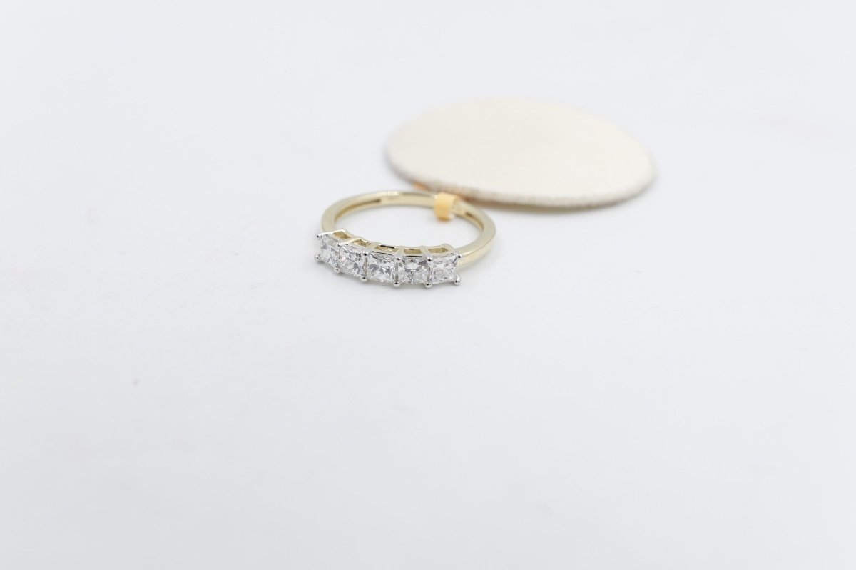 10ct Yellow Gold Lab Grown Diamond One carat Ring