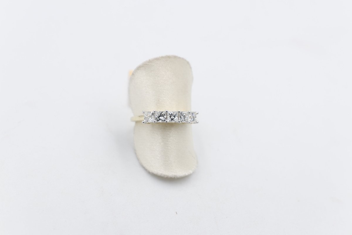 10ct Yellow Gold Lab Grown Diamond One carat Ring