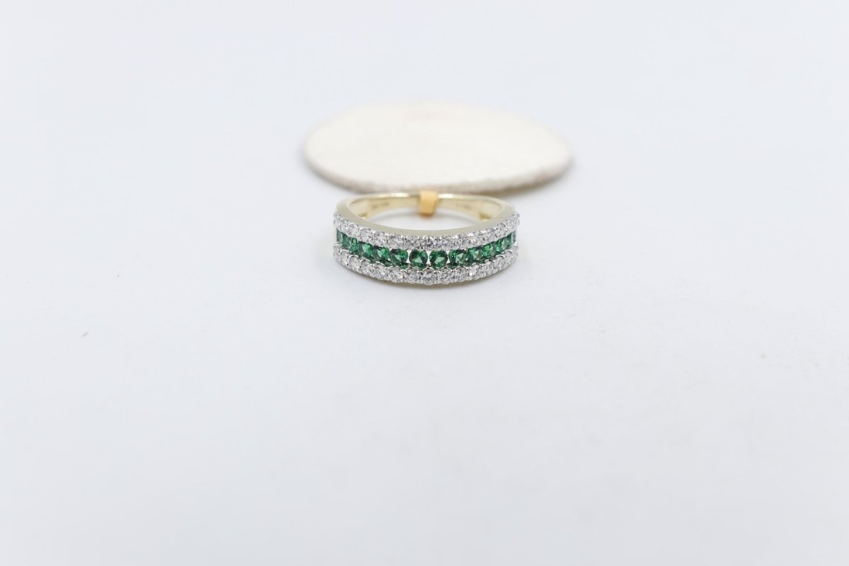 10K Gold Lab grown Diamond and Emerald Ring
